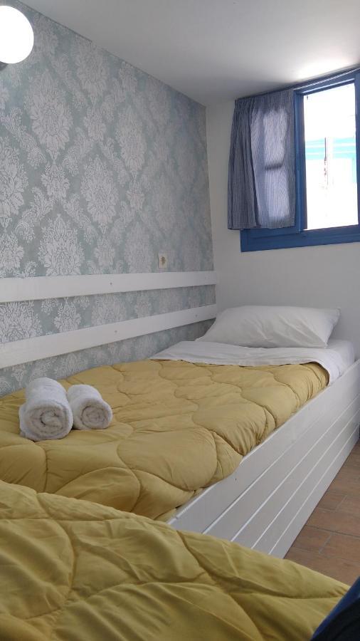 Traditional Renovated House In The Centre Of アナフィ エクステリア 写真