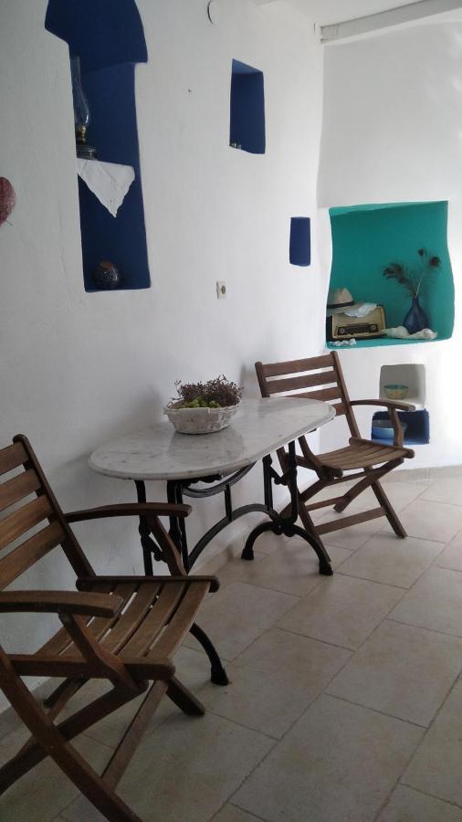 Traditional Renovated House In The Centre Of アナフィ エクステリア 写真